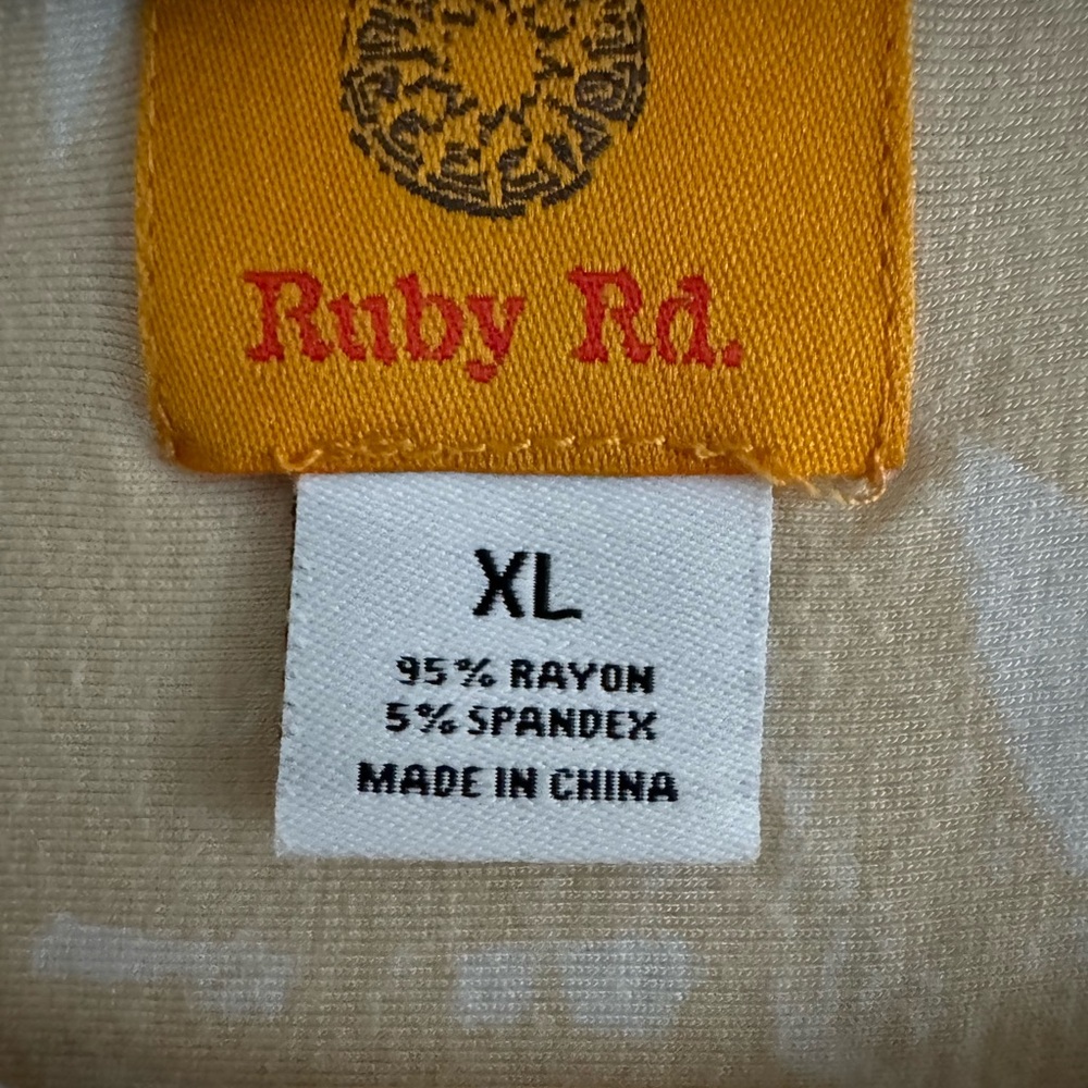 Ruby Rd Top Size Xl. Ombr Leaf Design Beading, Ha… - image 6